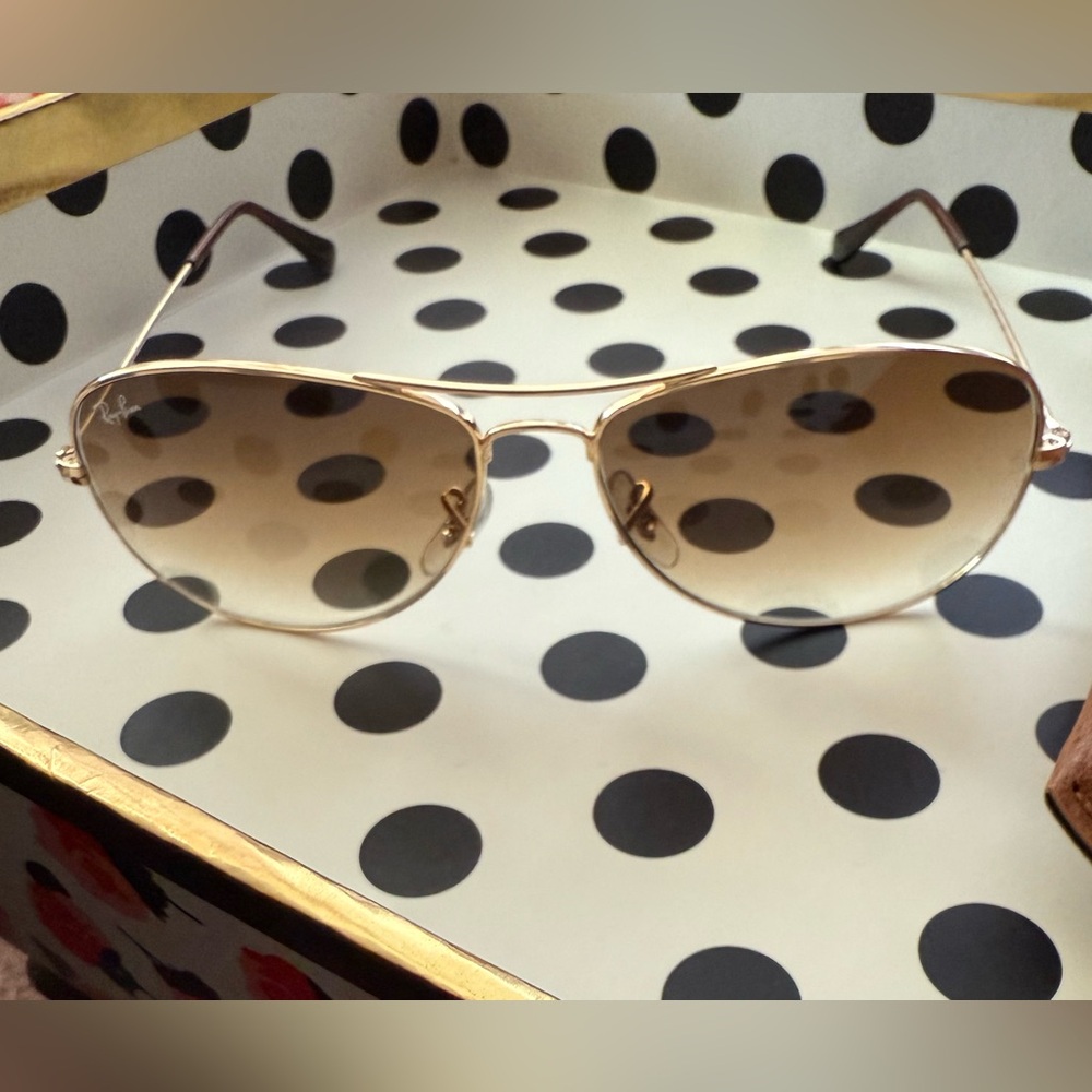 Ray Ban sunglasses with tags